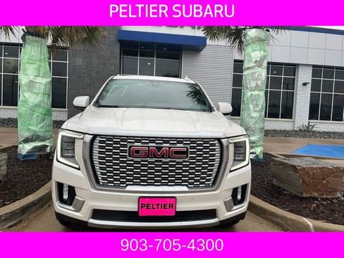 Used 2021 GMC Yukon Denali w/ Denali Premium Package image 2