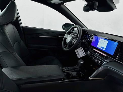 New 2026 Toyota Camry XSE FWD image 32