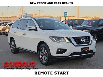 Used 2020 Nissan Pathfinder SV