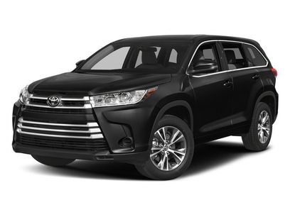 Used 2017 Toyota Highlander LE