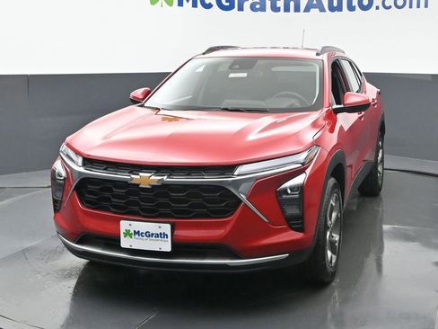 New 2026 Chevrolet Trax LT w/ Driver Confidence Package image 5