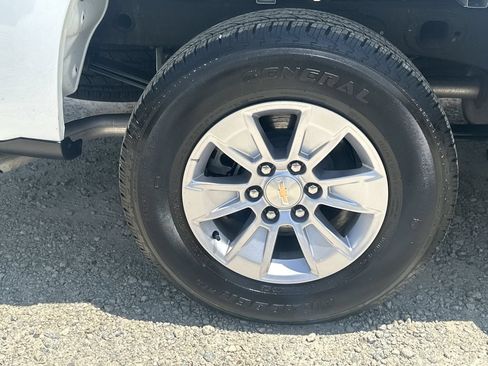 Used 2025 Chevrolet Silverado 1500 W/T RWD image 15