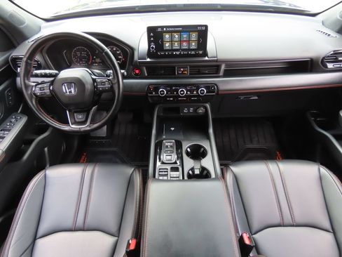 Used 2024 Honda Pilot TrailSport image 36