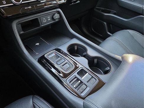 Used 2024 Honda Pilot EX-L image 25