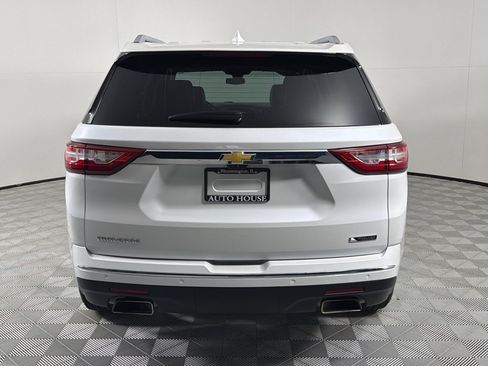 Used 2018 Chevrolet Traverse Premier w/ Driver Confidence II Package FWD image 6