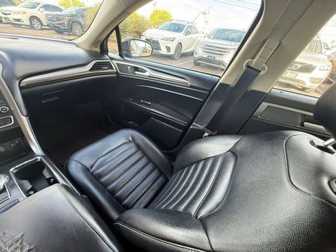 Used 2020 Ford Fusion SEL FWD image 47