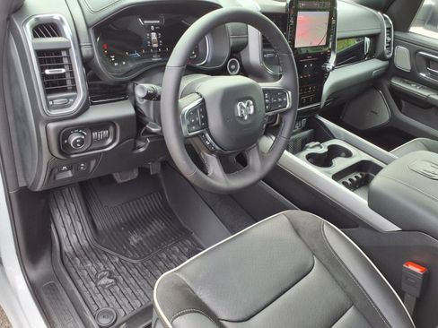 Used 2025 RAM 1500 Laramie image 3