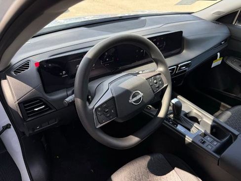 New 2026 Nissan Sentra SV w/ Floor Mat Package FWD image 16