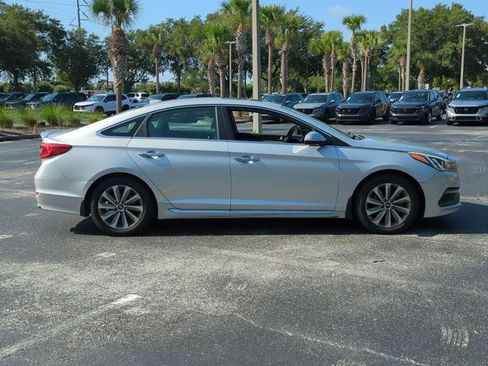 Used 2017 Hyundai Sonata Sport w/ Value Edition Package 02 FWD image 4