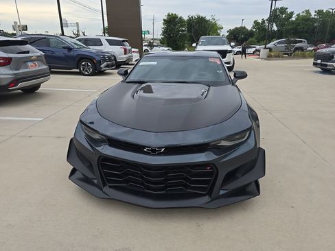 Used 2021 Chevrolet Camaro ZL1 RWD image 2