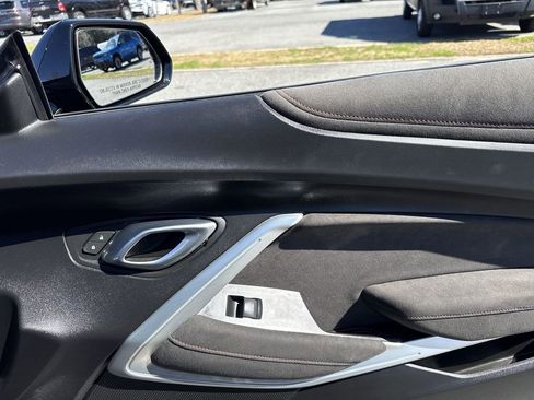 Used 2022 Chevrolet Camaro ZL1 image 25