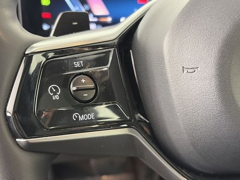 Used 2024 BMW 530i xDrive image 17