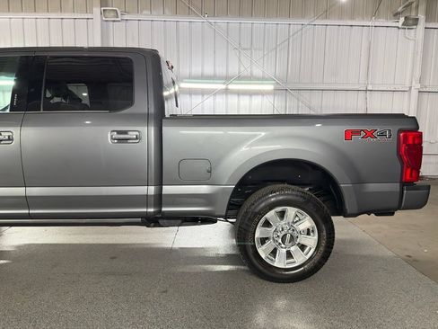 Used 2022 Ford F350 Platinum AWD/4WD image 13