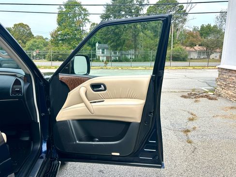 Used 2017 Nissan Armada Platinum w/ Captain Seat Package image 17