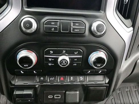 Used 2021 GMC Sierra 1500 Elevation w/ X31 Off-Road Package AWD/4WD image 14