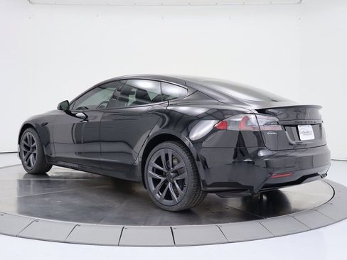 Used 2021 Tesla Model S Plaid image 3