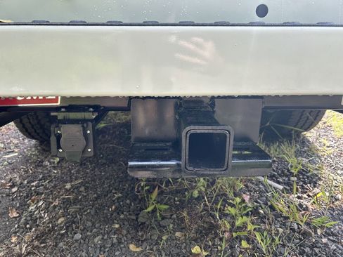 New 2025 Ford F350 XL w/ XL Chrome Package image 8