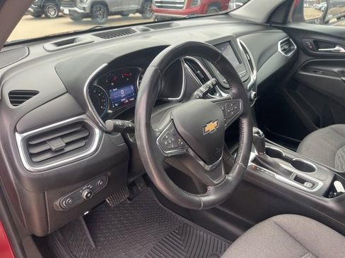 Used 2020 Chevrolet Equinox LT image 17