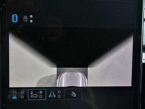 Used 2025 GMC Acadia Elevation image 23