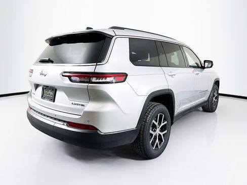 Used 2023 Jeep Grand Cherokee L Limited image 9