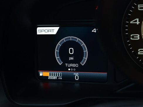 Used 2020 Ferrari F8 Tributo image 38