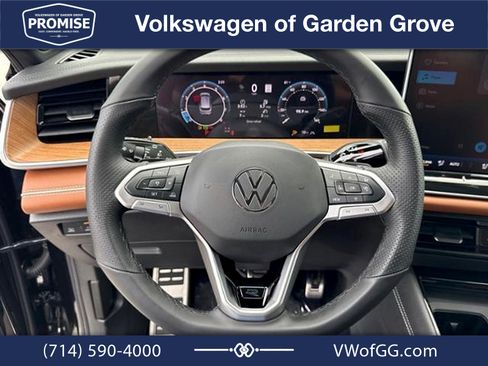 New 2026 Volkswagen Tiguan SEL R-Line AWD/4WD image 19