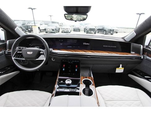New 2026 Cadillac Escalade Platinum Sport w/ LPO, ONYX Package AWD/4WD image 9