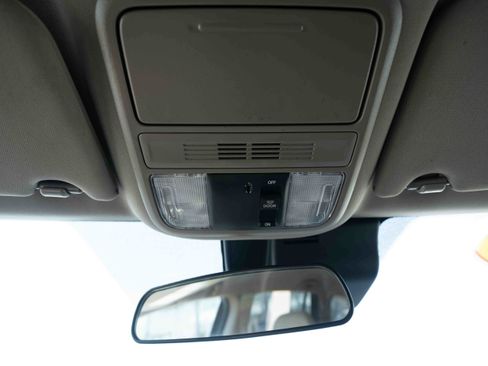 Used 2021 Honda Pilot EX image 18