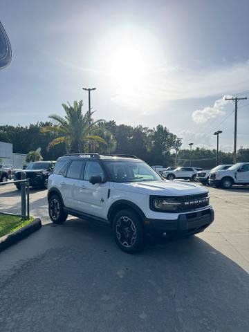 Certified 2025 Ford Bronco Sport Outer Banks w/ Outer Banks Tech Package+ AWD/4WD image 4