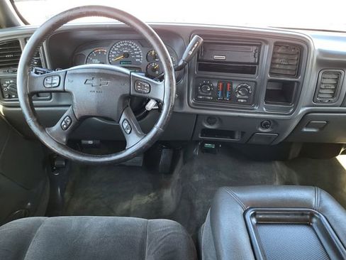 Used 2003 Chevrolet Silverado 2500 LS w/ Skid Plate Package AWD/4WD image 22