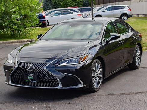 Used 2019 Lexus ES 350 w/ Premium Package FWD image 3