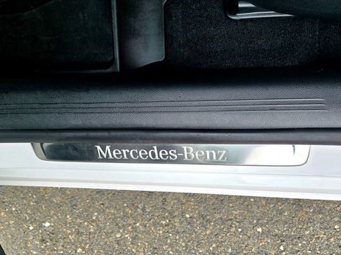 Used 2025 Mercedes-Benz E 350 4MATIC Sedan image 24