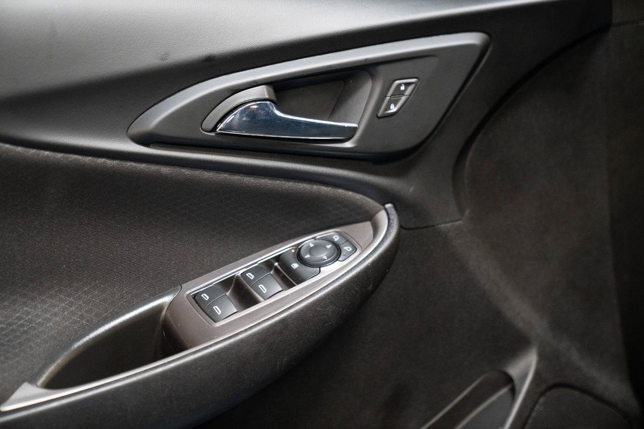 Used 2022 Chevrolet Malibu LS FWD image 16