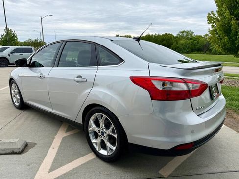 Used 2014 Ford Focus Titanium FWD image 4