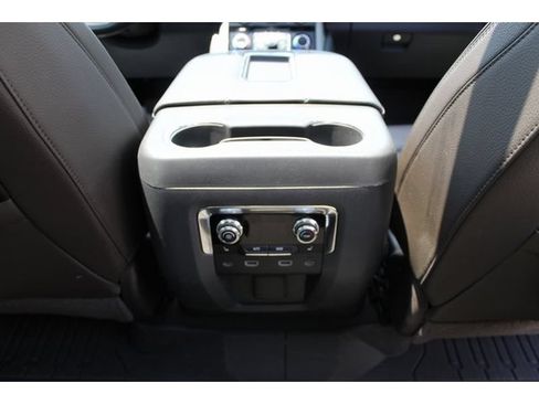 Used 2024 GMC Yukon Denali w/ Advanced Technology Package AWD/4WD image 21