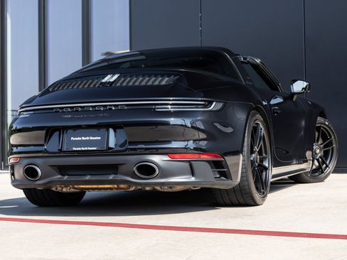 Used 2023 Porsche 911 Targa 4 GTS image 11