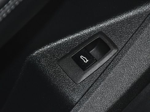 Used 2026 BMW 228i xDrive AWD/4WD image 58