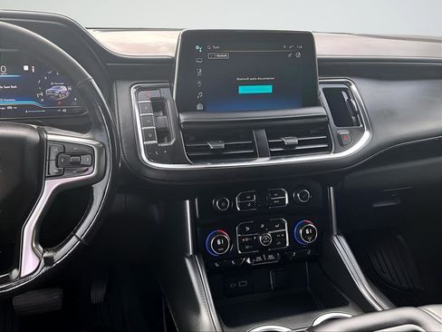 Used 2022 Chevrolet Tahoe Z71 w/ Z71 Off-Road Package image 15