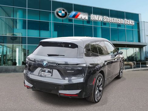 Certified 2023 BMW iX xDrive50 w/ Sport Package AWD/4WD image 4