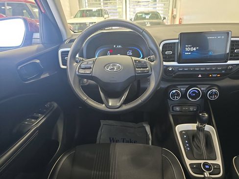 Certified 2024 Hyundai Venue Limited FWD image 14