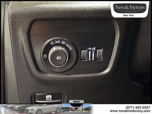 Used 2023 Jeep Grand Cherokee L Limited w/ Luxury Tech Group II AWD/4WD image 23
