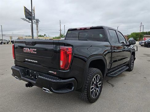 Used 2025 GMC Sierra 1500 AT4 w/ AT4 Premium Package AWD/4WD image 5