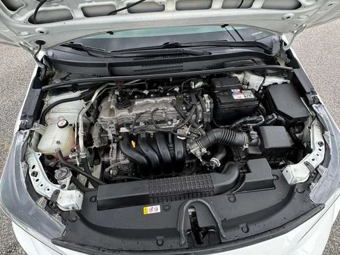 Used 2023 Toyota Corolla LE FWD image 12