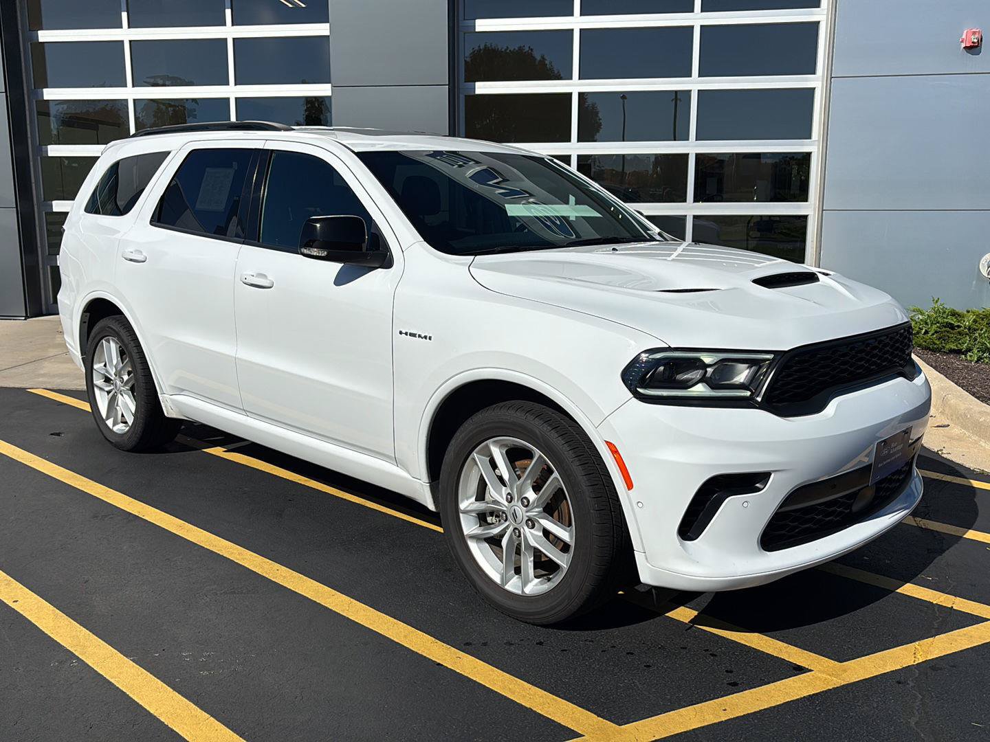 Used 2025 Dodge Durango R/T AWD/4WD image 2