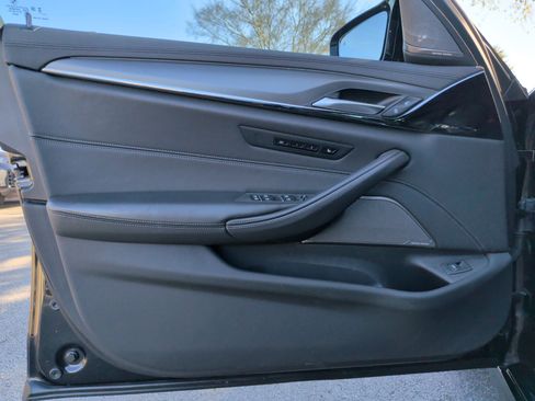 Used 2023 BMW M5 w/ Executive Package image 29