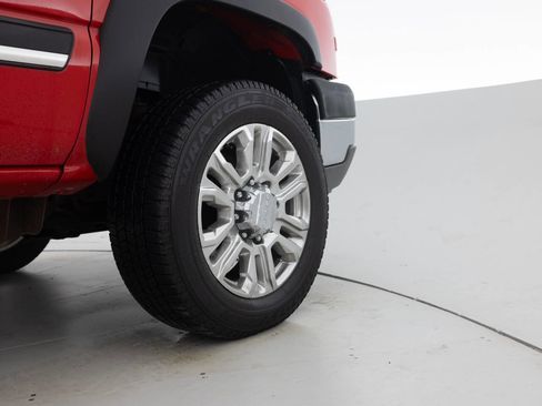 Used 2005 Chevrolet Silverado 2500 LS w/ Heavy-Duty Power Package image 18