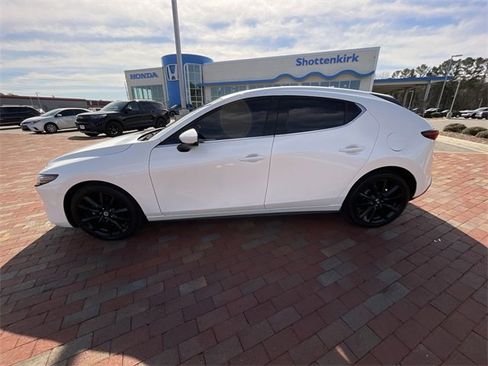 Used 2022 MAZDA MAZDA3 s image 31