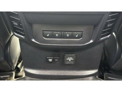 Used 2025 Toyota Tundra Platinum AWD/4WD image 19