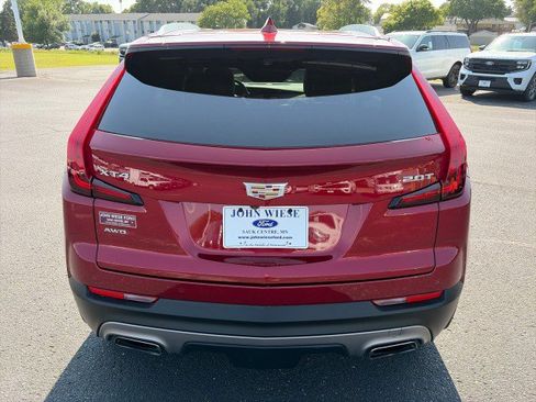 Used 2019 Cadillac XT4 Premium Luxury w/ Technology Package AWD/4WD image 4