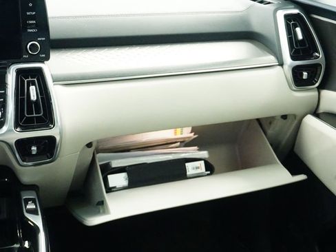 Used 2023 Kia Sorento SX image 61